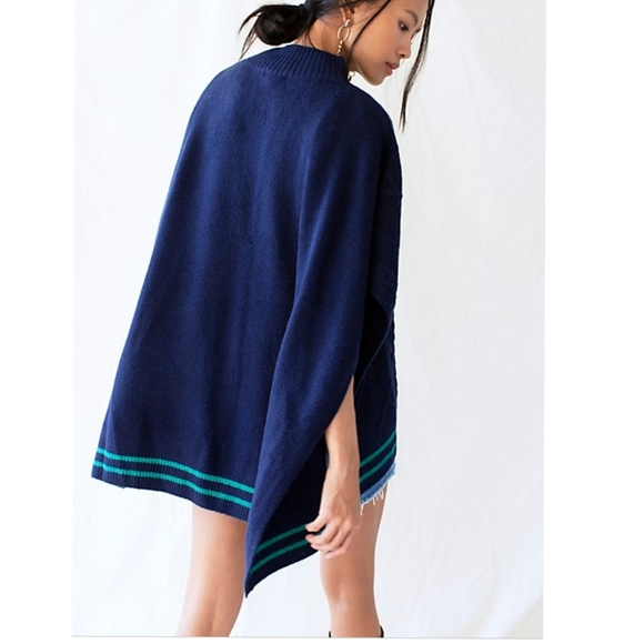 💯%Free people Harbour Stripe Cable Poncho - Picture 4 of 12